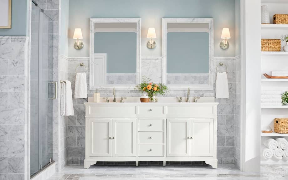 3 Tips to Help You Choose the Right Bathroom Cabinets