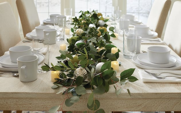 5 Reasons to Love Fresh-Cut Holiday Greenery