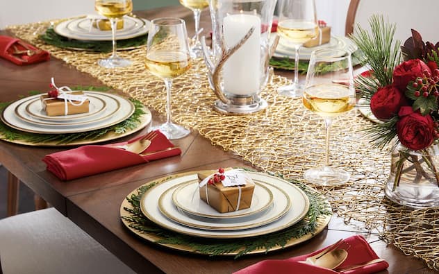 How to Make a Merry Holiday Tablescape
