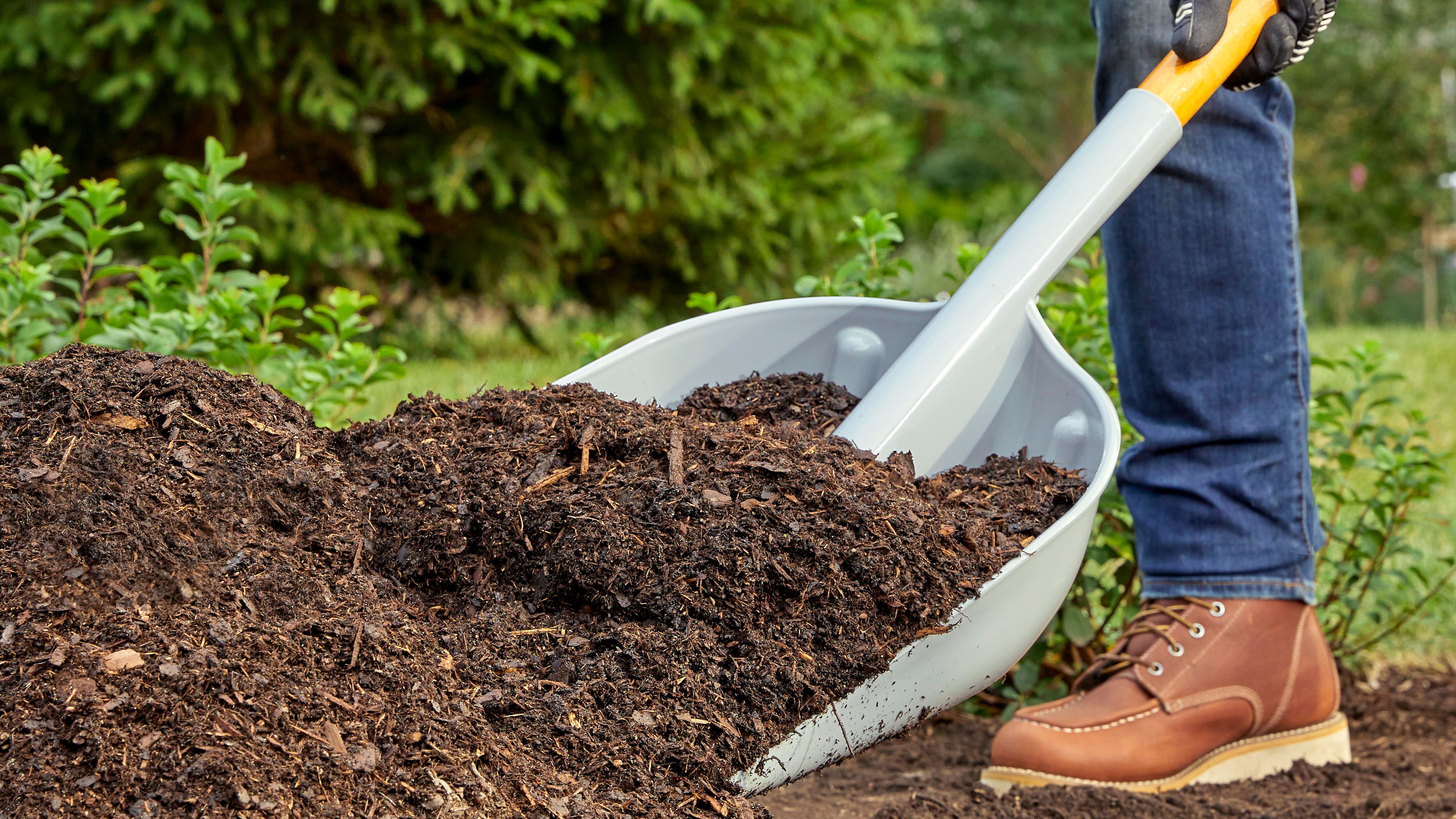 How to Make Garden Soil from Scratch: Ultimate DIY Guide