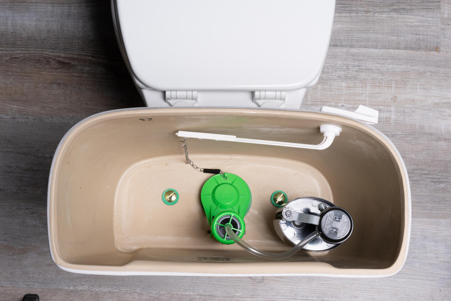 How to Fix a Toilet Tank