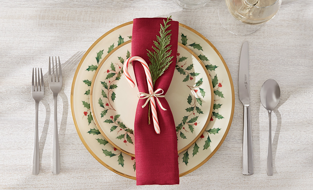 How to Set a Formal Table