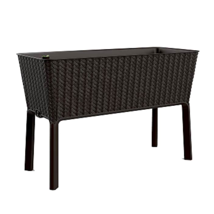 Planters & Raised Garden Beds