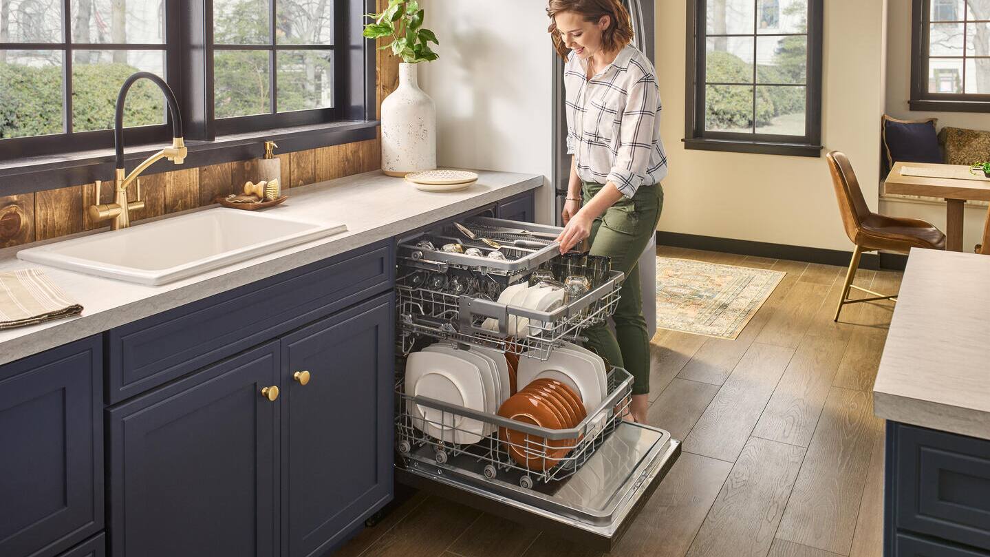 Built-In Dishwashers at Lowe's