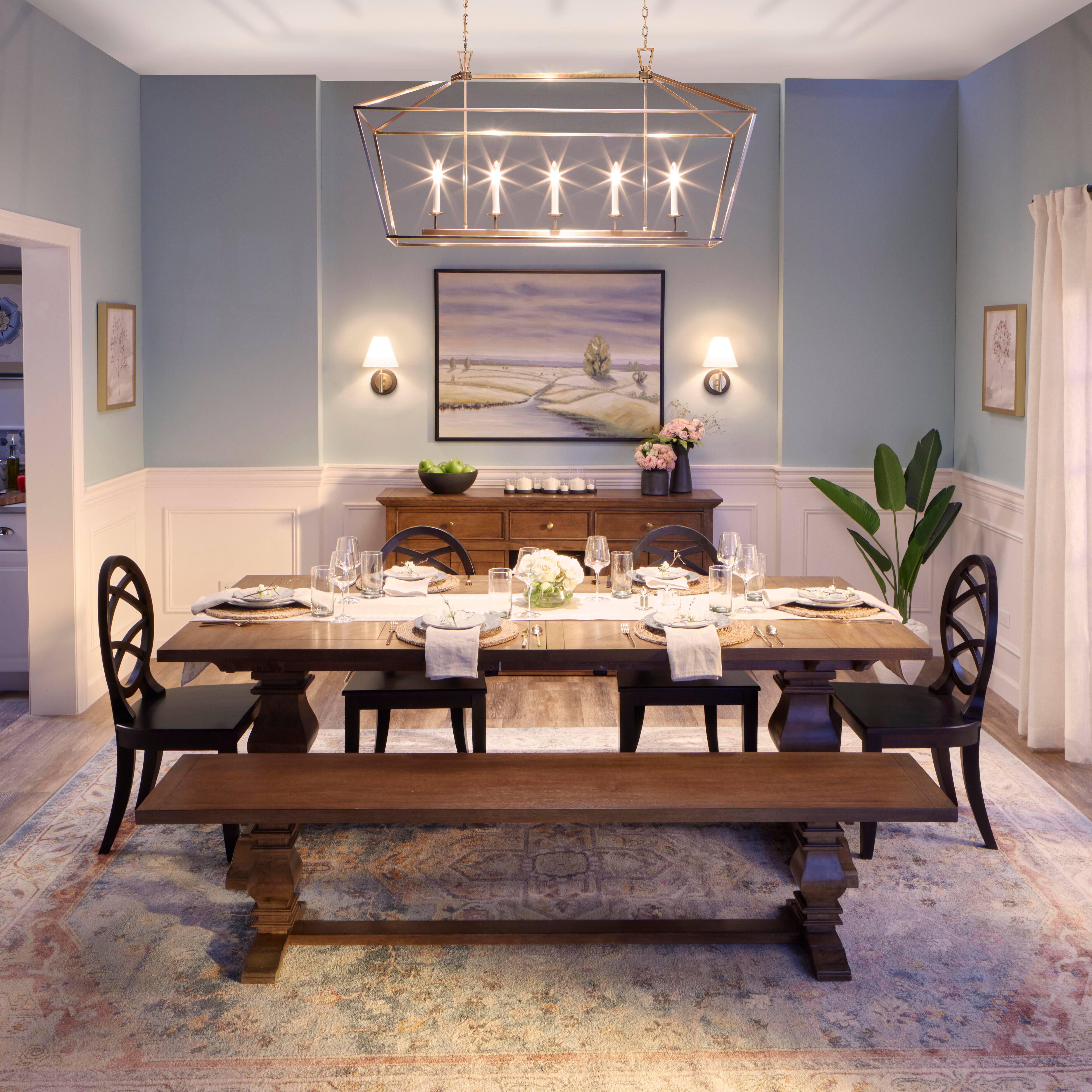 Memorable Classic Dining Room