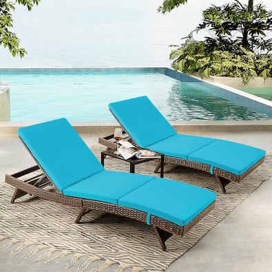 Best Furniture for Your Poolside Space