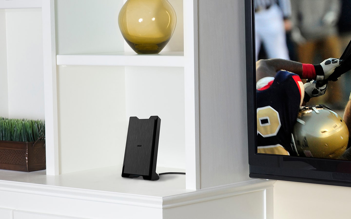 How to Choose the Best Antenna for Your TV - The Home Depot