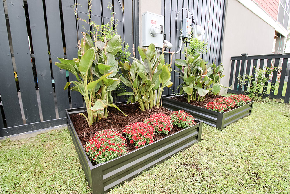 How to Build a Raised Flower Bed in One Afternoon