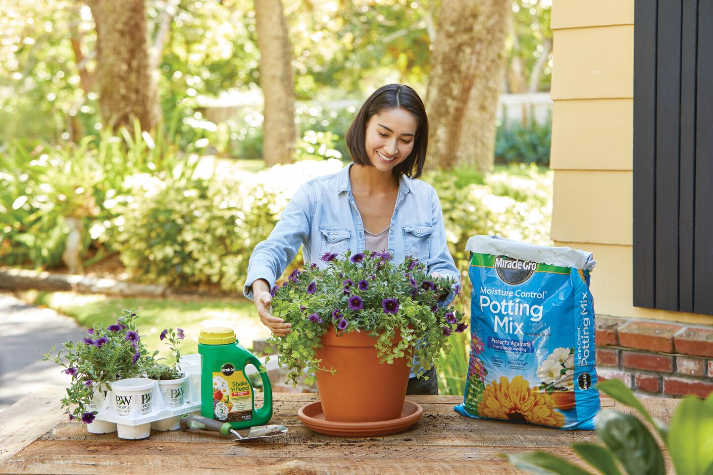 Best Flower Pots for Your Yard