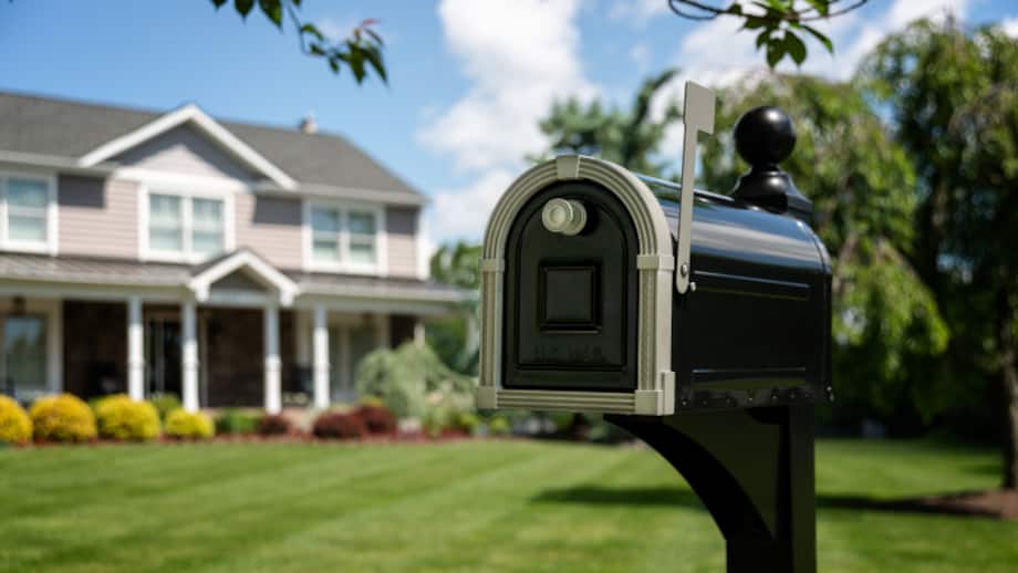 GET YOUR NEW MAILBOX DELIVERED