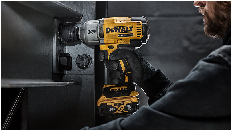 DEWALT XR® DEWALT XR®