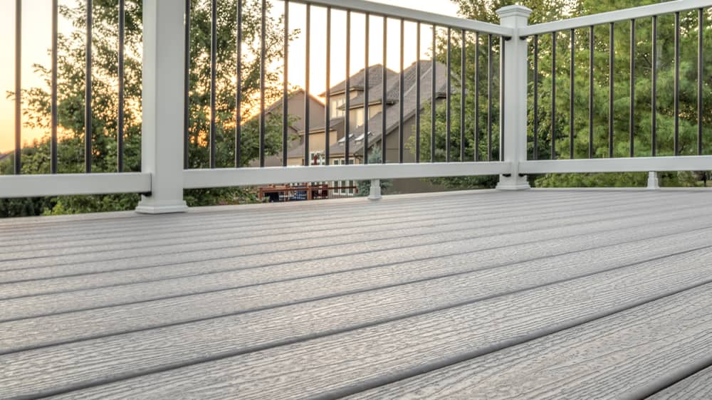 Image for BUILD & MAINTAIN A LASTING DECK SPACE