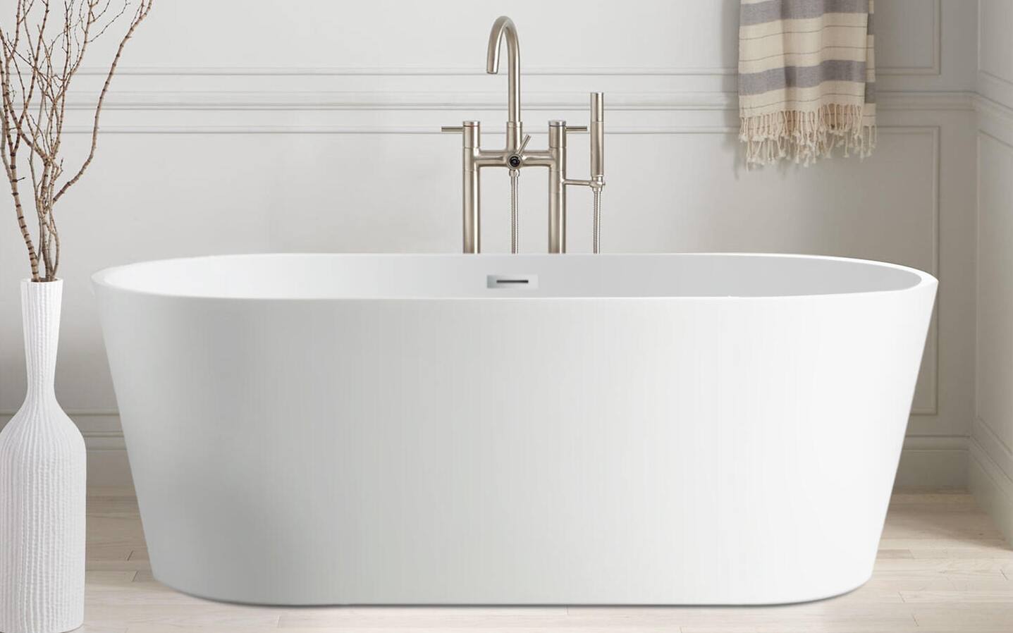 What Bathtub Accessories Should Be Purchased While Purchasing A