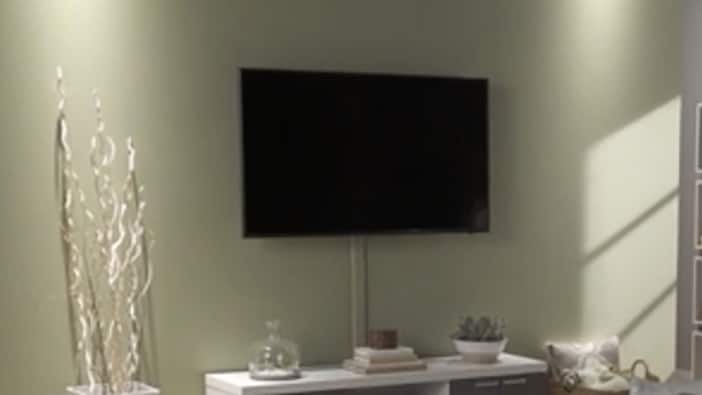 How to Mount a Flat Screen TV