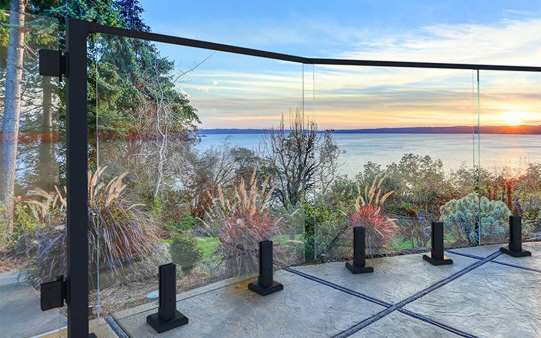 PEAK® MountainView™ Glass Railing