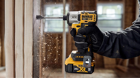 DEWALT® ATOMIC™ Cordless Combo Kit DEWALT® ATOMIC™ Cordless Combo Kit
